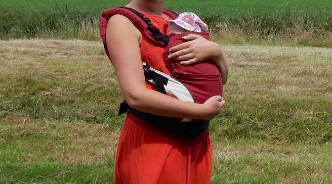 Je baby dragen met draagzak Manduca: ervaringen ⋆ Eigenwijs Blij